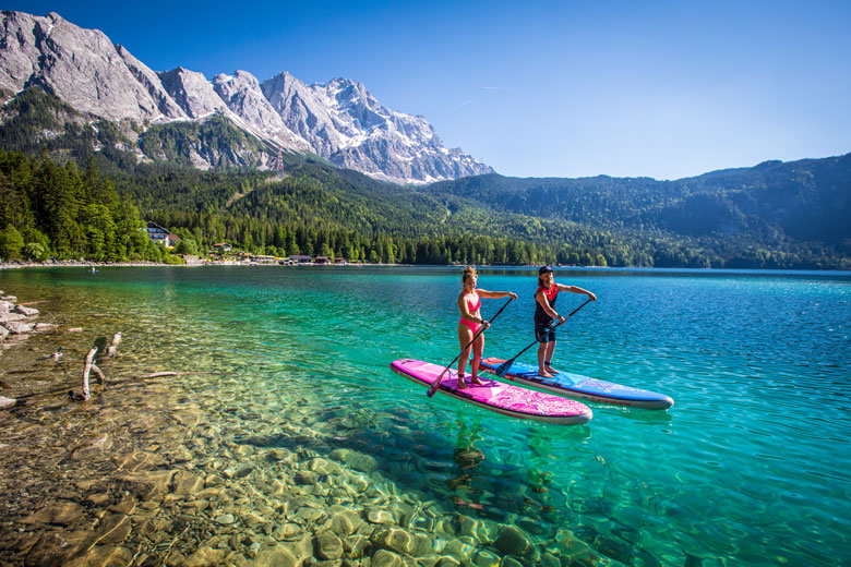 Beginners Guide to Paddle Boarding